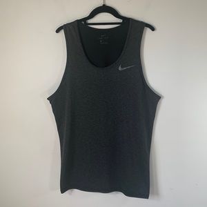 Nike Dri-FIT Athletic Sleeveless Relaxed Fit Women’s Size L Grey Workout Top